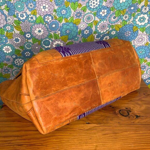 Guatemalan Leather/Textile Zip Top Overnight Duffle Bag - Picture 5 of 16